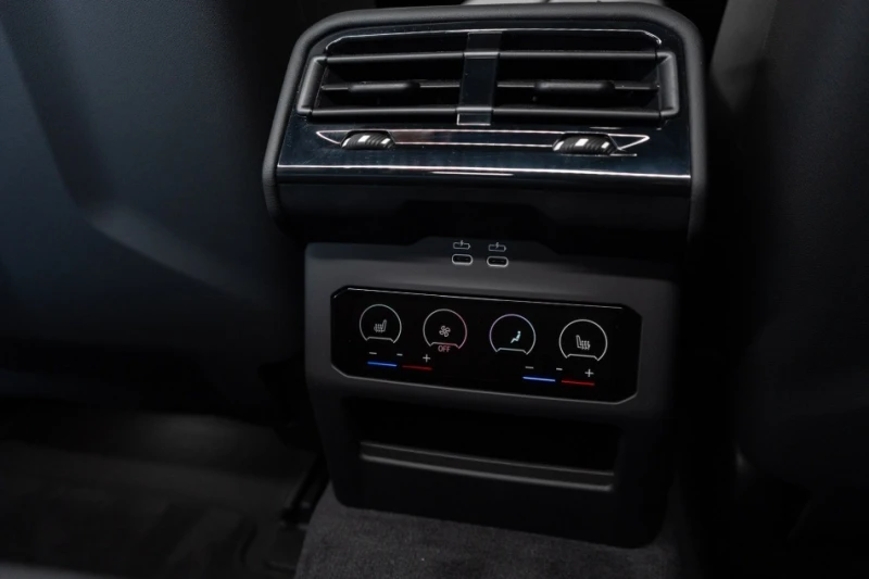 BMW M5 4.4 V8 Touring, снимка 16 - Автомобили и джипове - 53044132