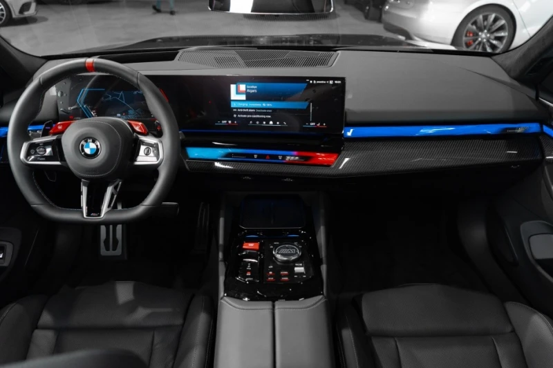 BMW M5 4.4 V8 Touring, снимка 12 - Автомобили и джипове - 53044132