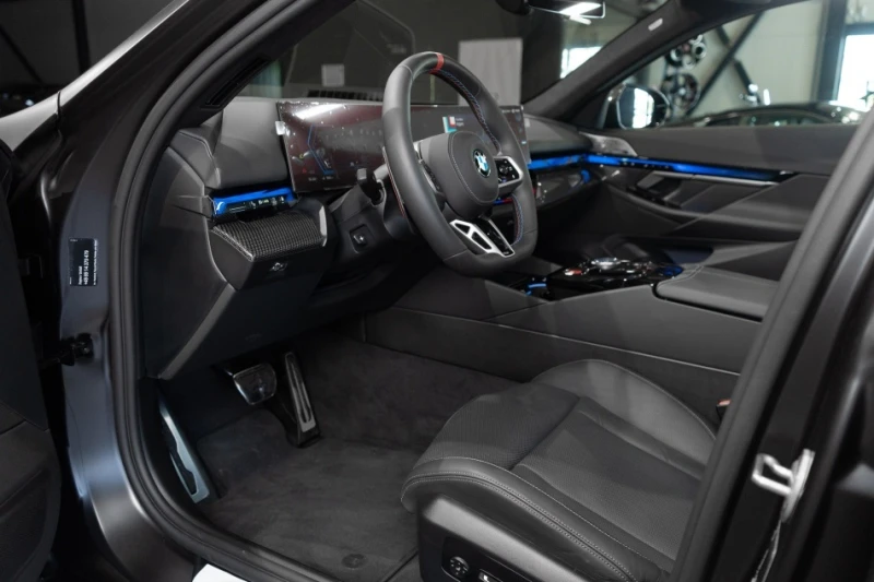 BMW M5 4.4 V8 Touring, снимка 10 - Автомобили и джипове - 53044132