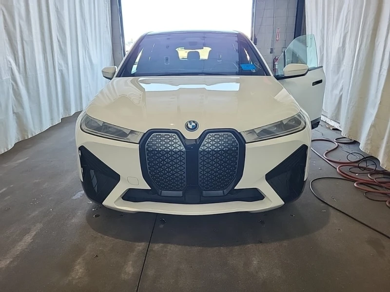 BMW iX * XDRIVE50 * CARFAX * , снимка 8 - Автомобили и джипове - 53262057