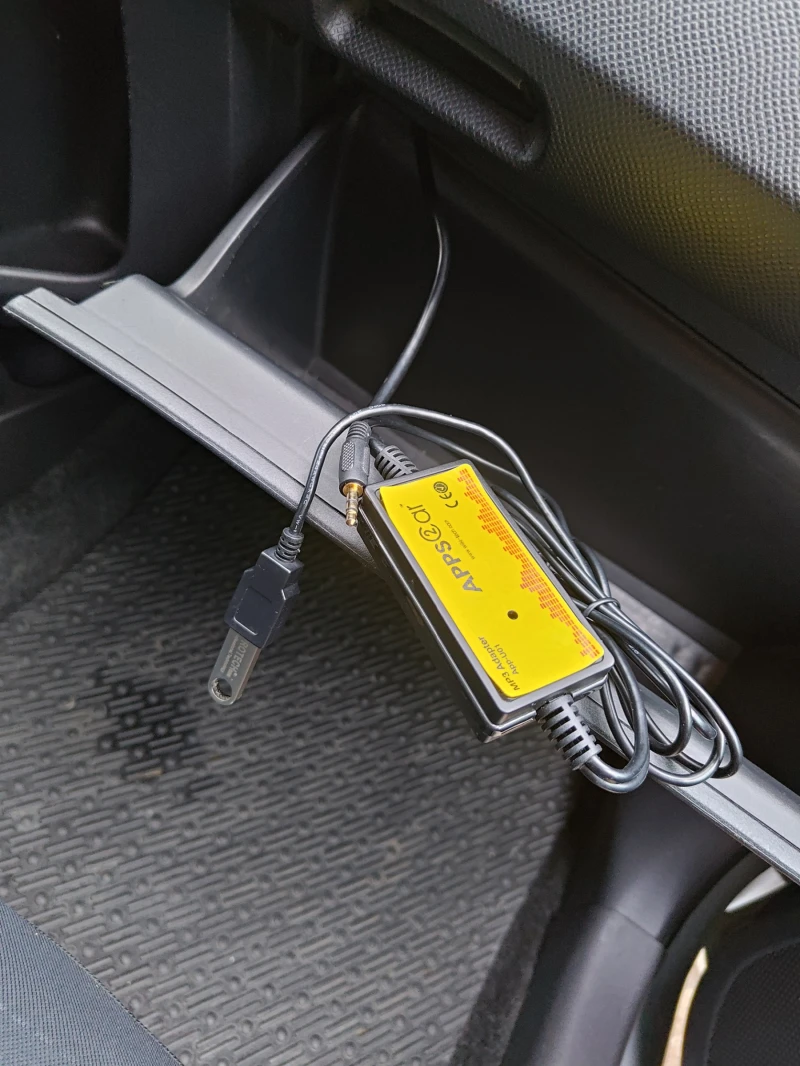 Toyota Yaris SOL, снимка 12 - Автомобили и джипове - 53295529