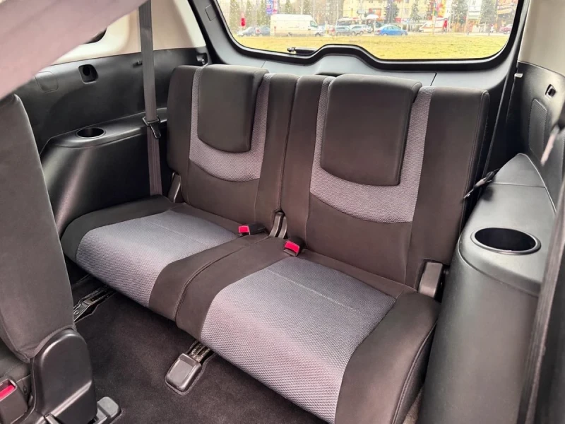 Mazda 5 Климатроник  Нови Гуми , снимка 9 - Автомобили и джипове - 53572464