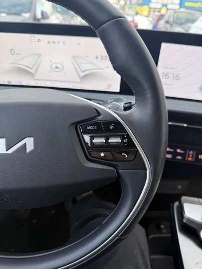 Kia EV6 Land Crossover / All-Wheel-Drive / Electric / Auto | Mobile.bg � ����������� 13