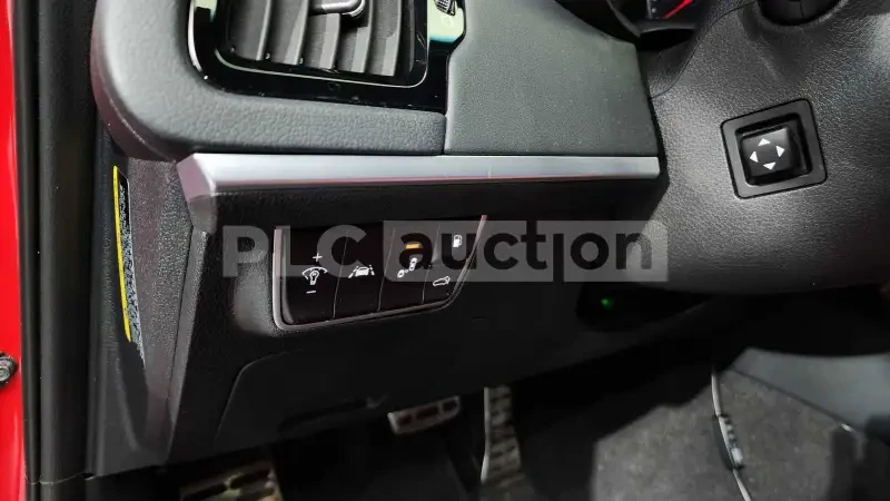 Kia Stinger 3.3| DISTRONIC| OБДУХВАНЕ| ВКЛ. ТЕХНОТЕСТ, снимка 8 - Автомобили и джипове - 54464873