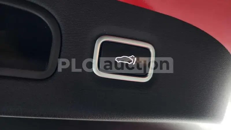 Kia Stinger 3.3| DISTRONIC| OБДУХВАНЕ| ВКЛ. ТЕХНОТЕСТ, снимка 13 - Автомобили и джипове - 54464873
