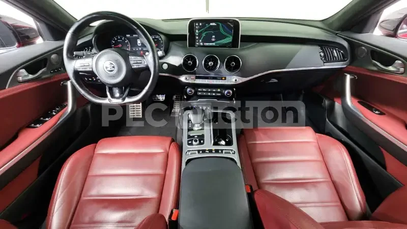 Kia Stinger 3.3| DISTRONIC| OБДУХВАНЕ| ВКЛ. ТЕХНОТЕСТ, снимка 2 - Автомобили и джипове - 54464873