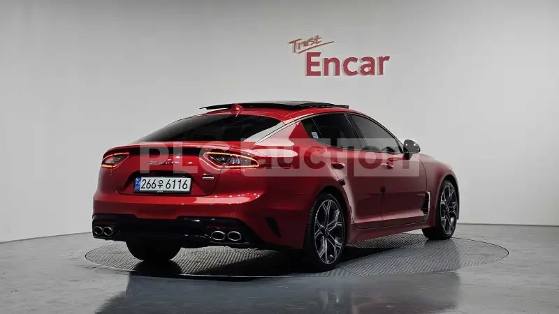 Kia Stinger 3.3| DISTRONIC| OБДУХВАНЕ| ВКЛ. ТЕХНОТЕСТ, снимка 17 - Автомобили и джипове - 54464873