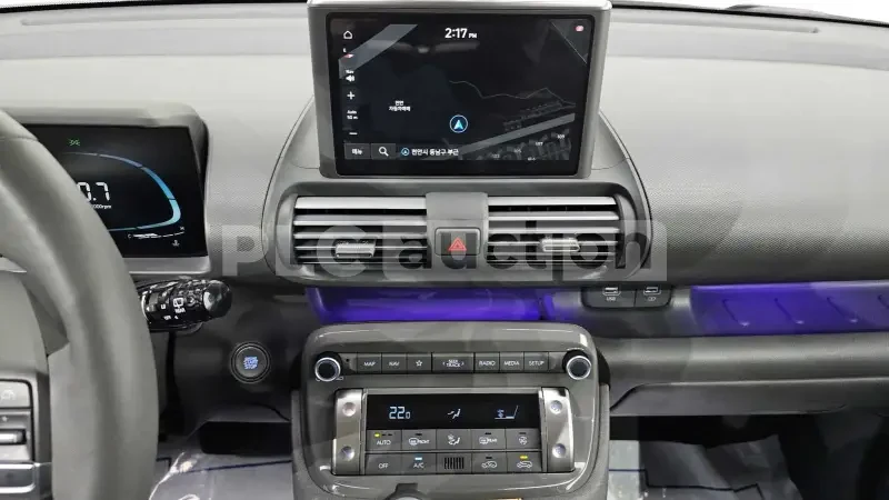 Hyundai Inster 1.0| ПОДГРЕВ| ОБДУХВАНЕ| ВКЛ.ТЕХНОТЕСТ, снимка 6 - Автомобили и джипове - 54682455