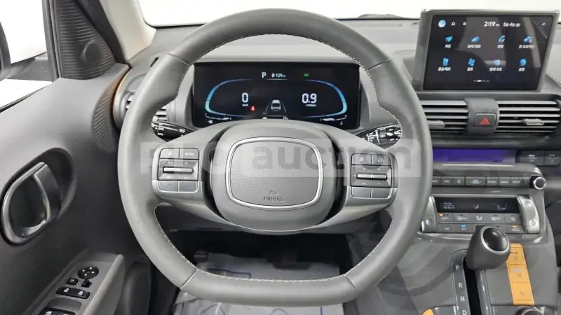 Hyundai Inster 1.0| ПОДГРЕВ| ОБДУХВАНЕ| ВКЛ.ТЕХНОТЕСТ, снимка 4 - Автомобили и джипове - 54682455