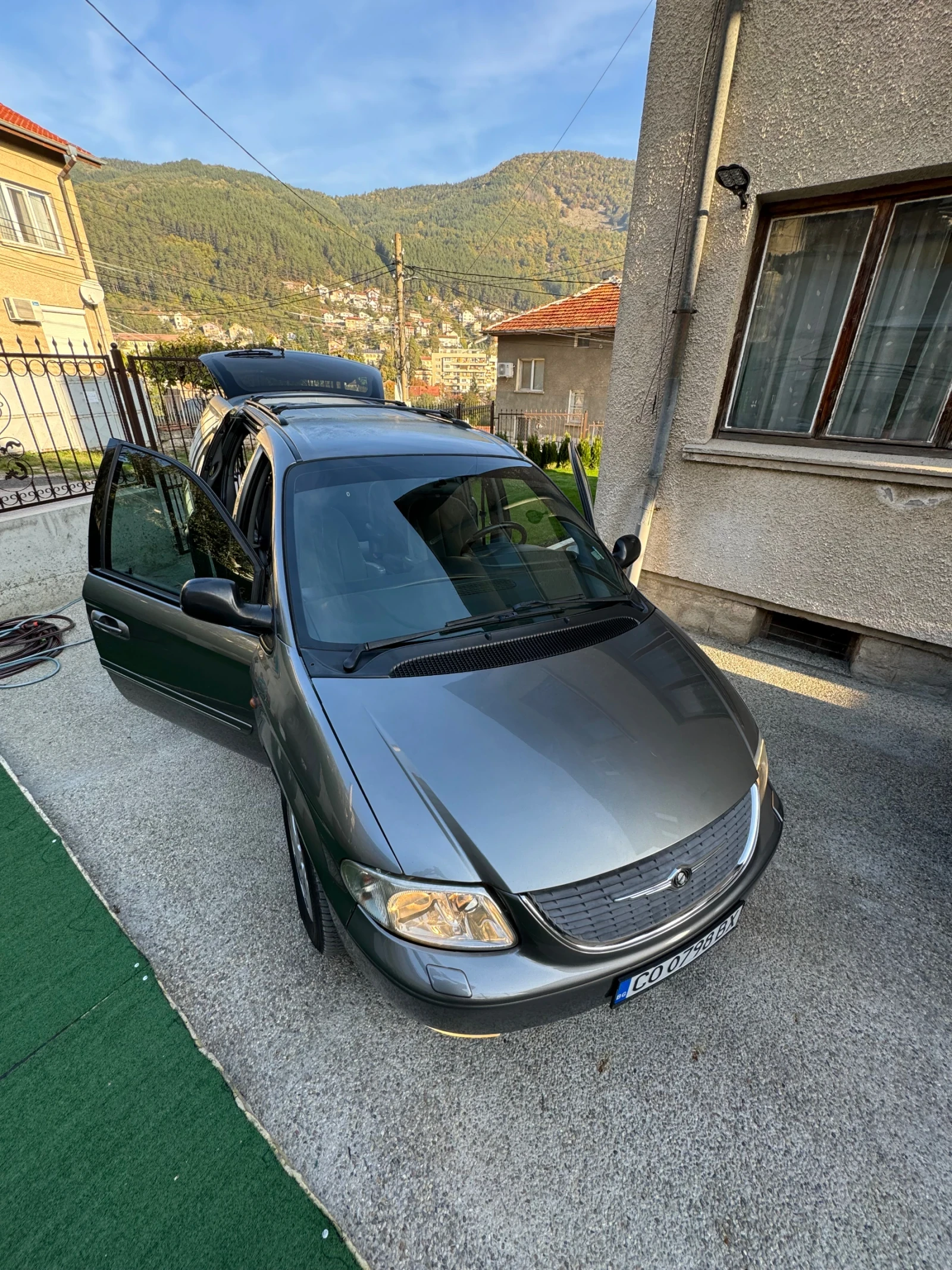 Chrysler Voyager 2.8 CRD AUTOMATIC  - изображение 3