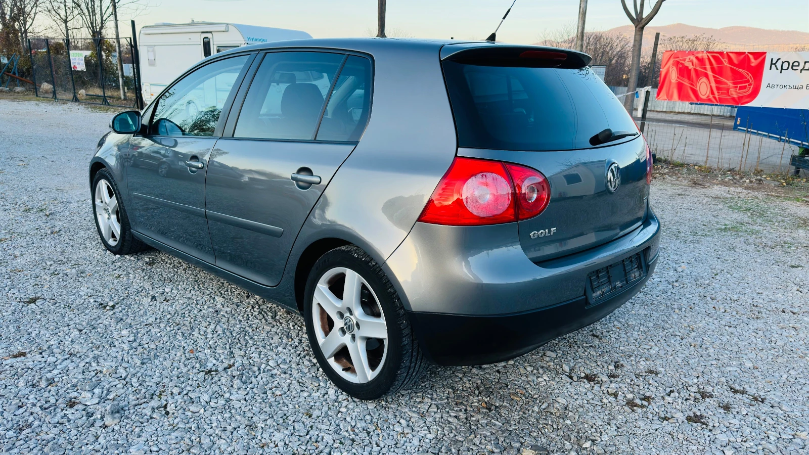 VW Golf 5 1.9tdi-105kc-6 скорости Италия - изображение 6