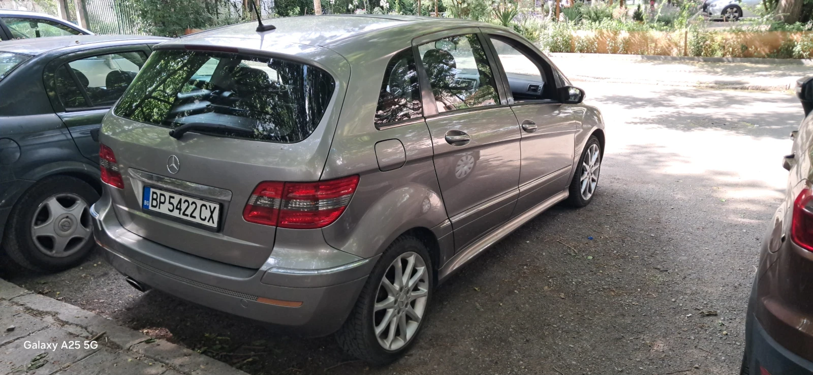Mercedes-Benz B 180 Хечбек - изображение 3