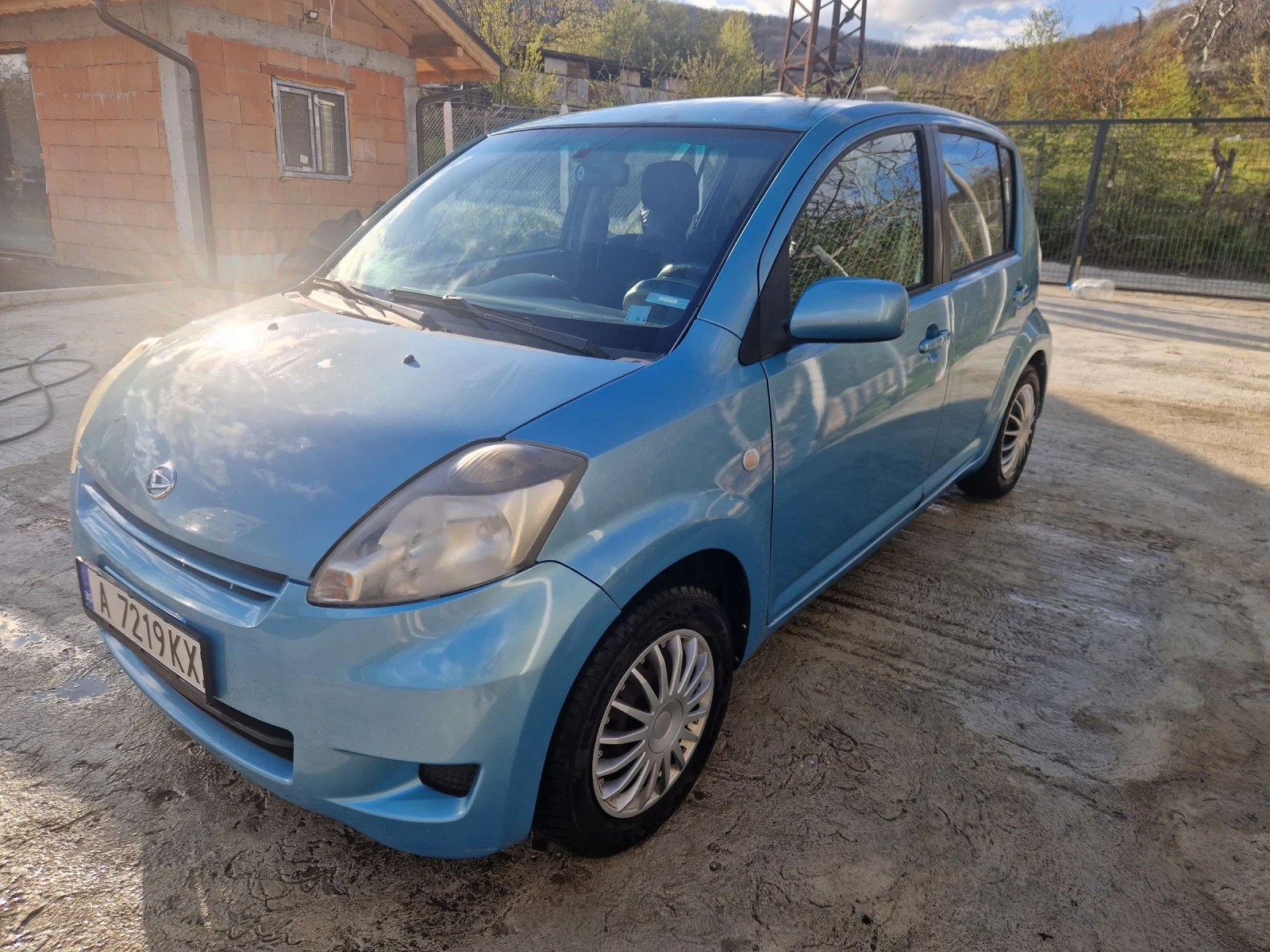Daihatsu Sirion 1.3 бензин, Автоматик - изображение 3