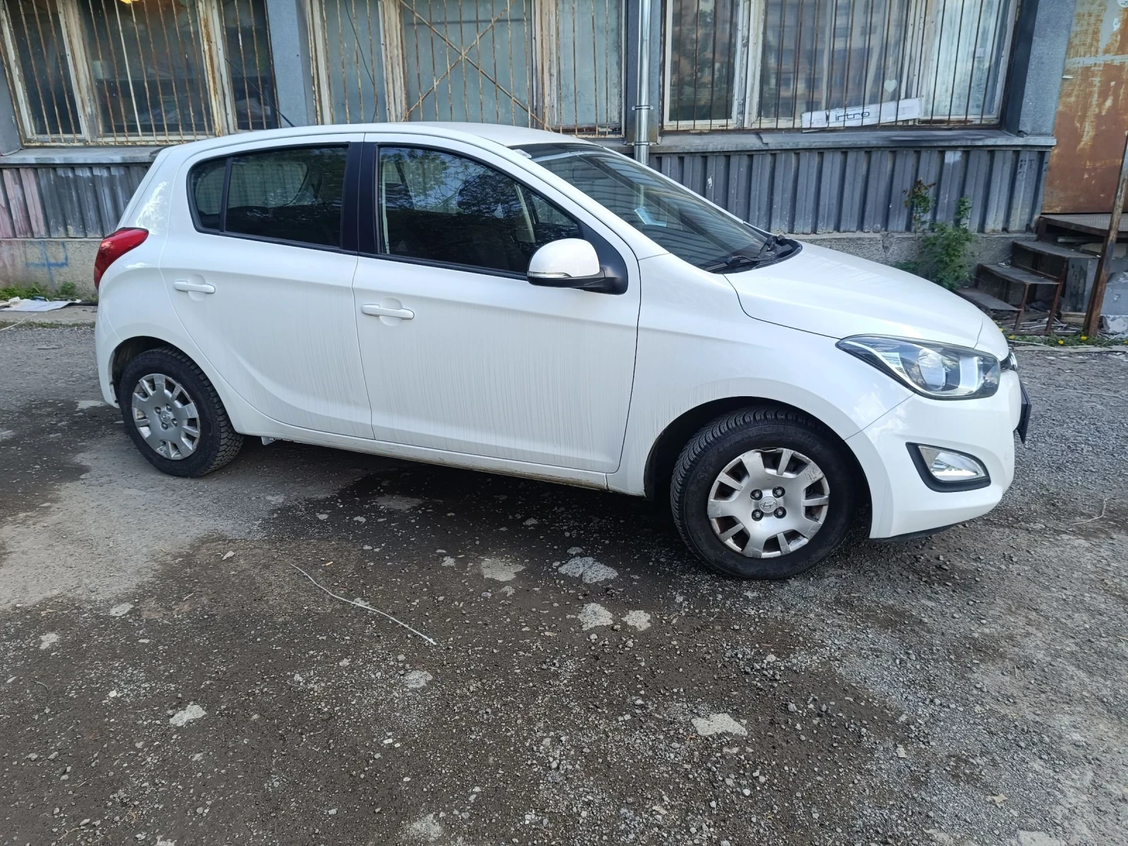 Hyundai I20 1.25, 86 кс., фейс, клима - изображение 8