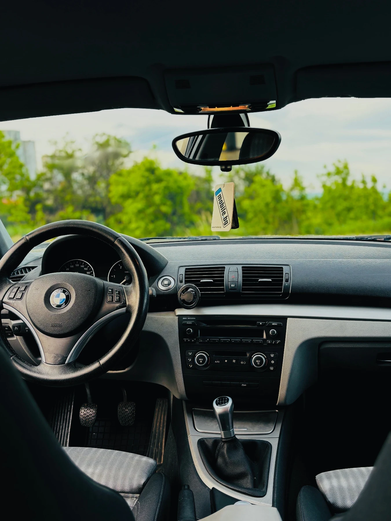 BMW 118  - изображение 6