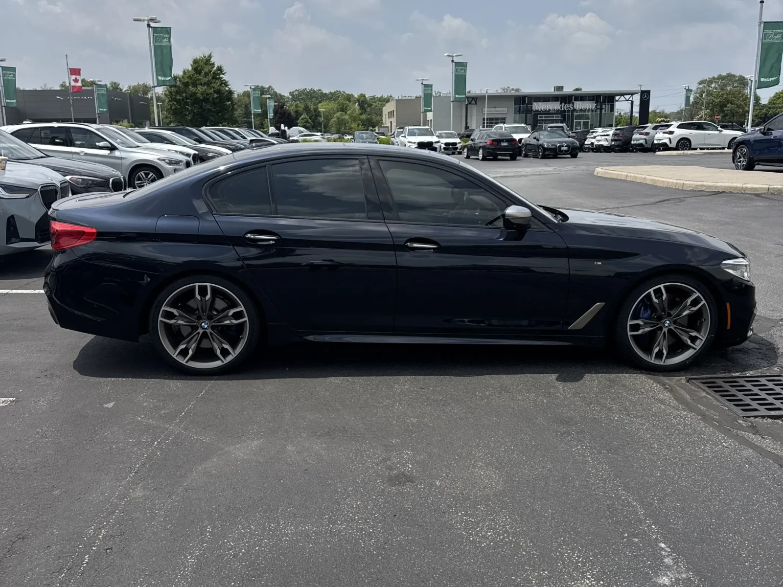 BMW 550 * M550i xDrive* * АвтоКредит*  - изображение 3