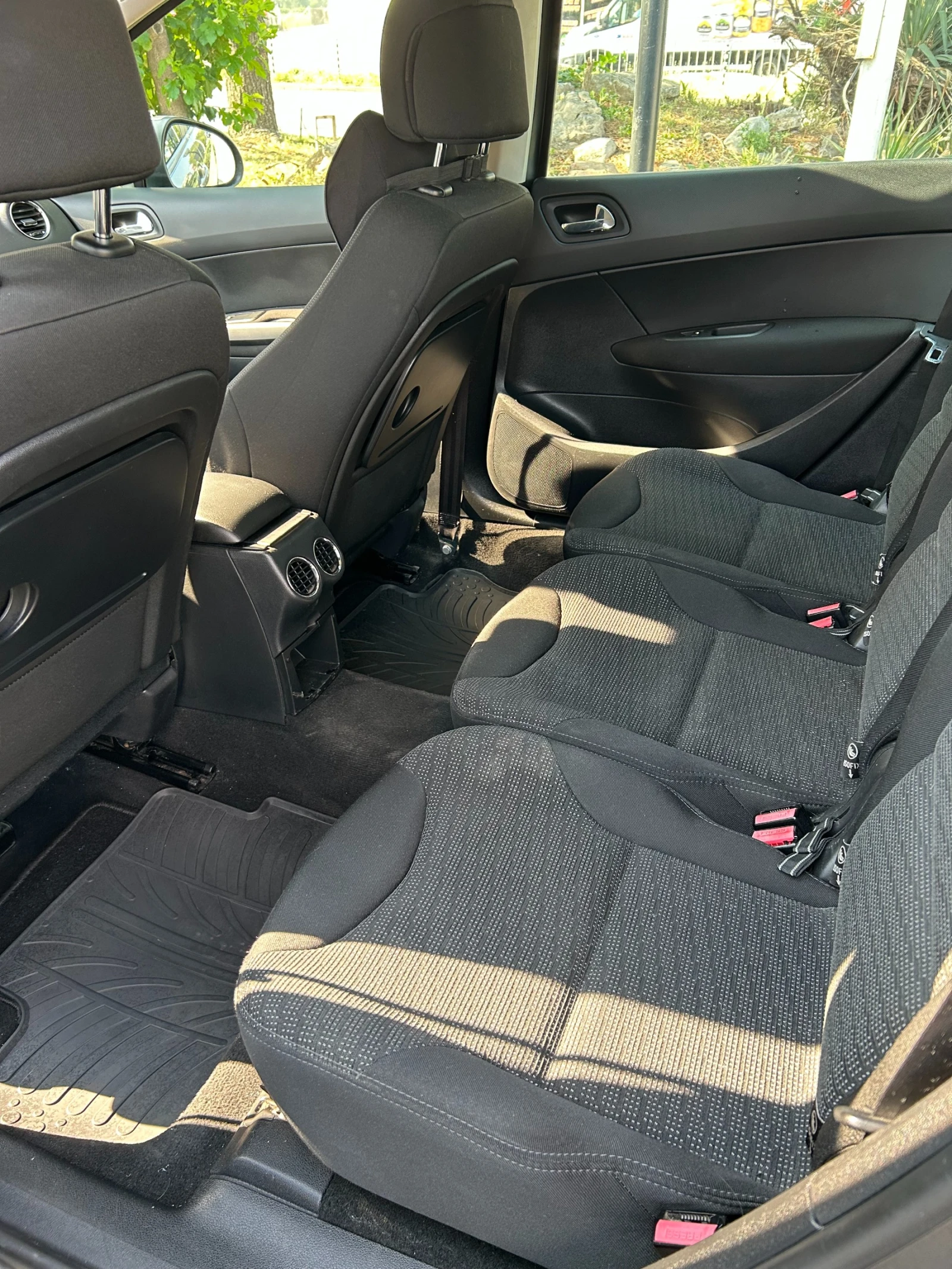 Peugeot 308 SW - изображение 7