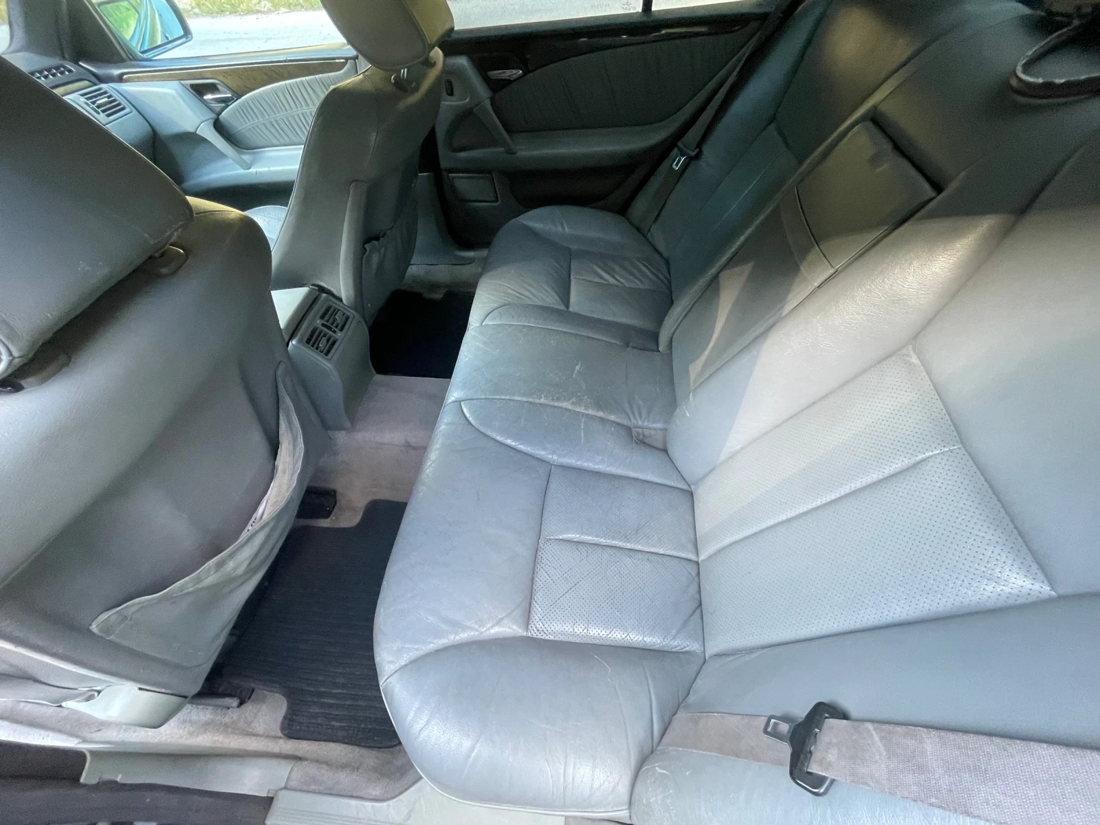 Mercedes-Benz E 200 2.0 | Mobile.bg — изображение 12