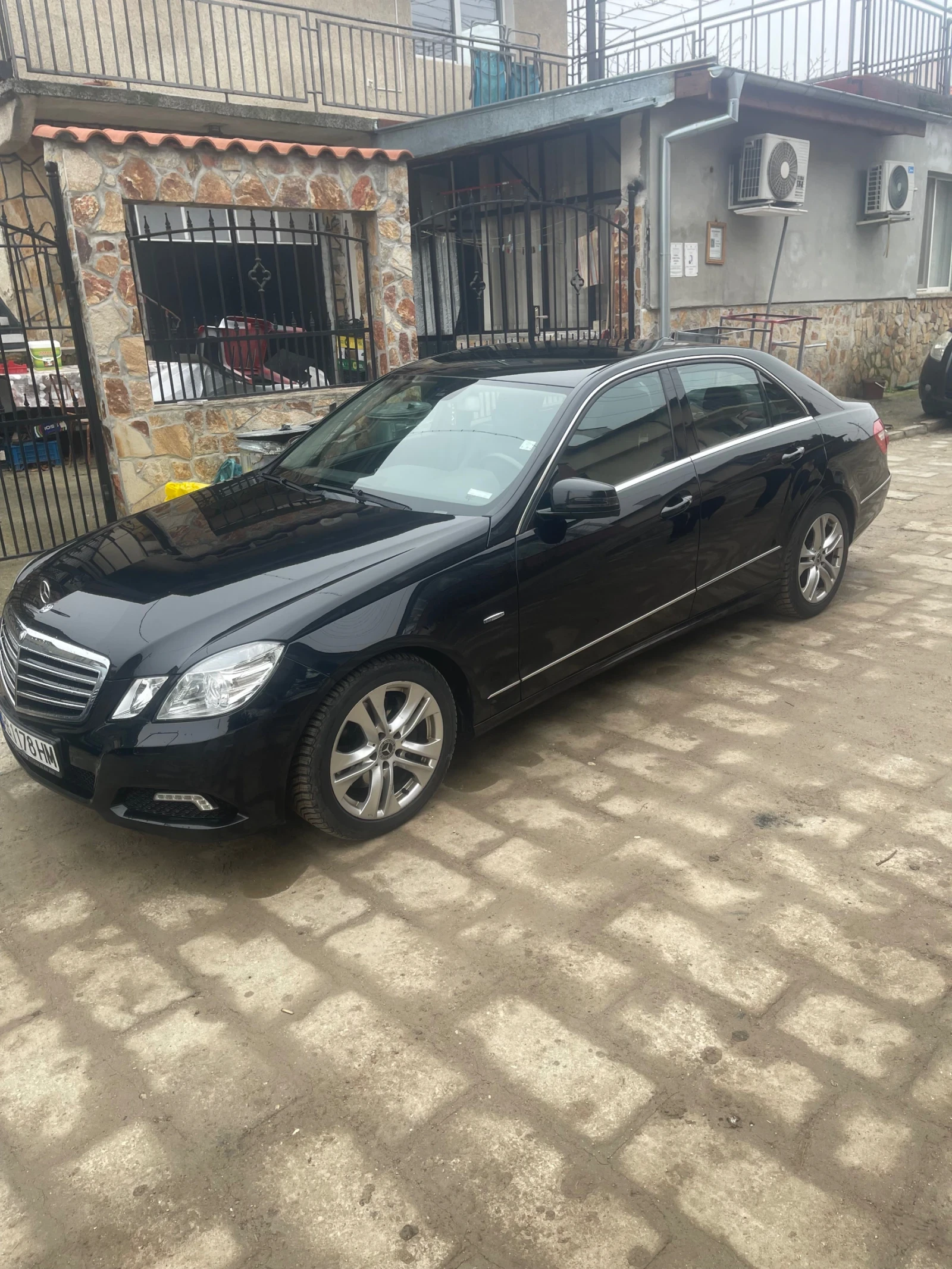 Mercedes-Benz E 350  - изображение 7