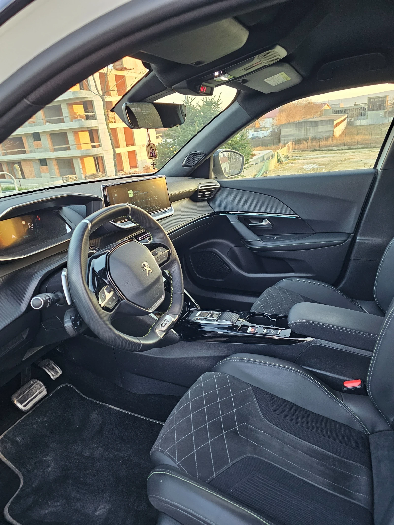 Peugeot 2008 New Line Up GT Pack, снимка 11 - Автомобили и джипове - 53745162