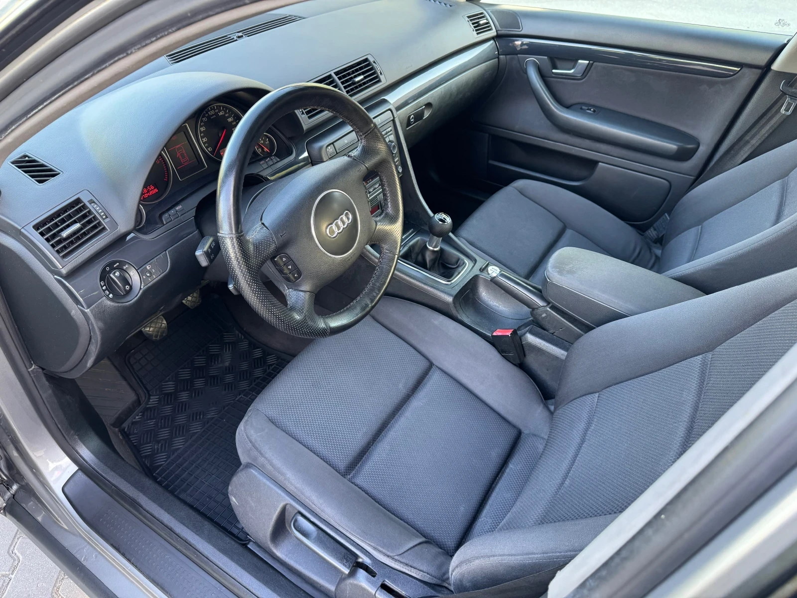 Audi A4, снимка 9 - Автомобили и джипове - 54346866