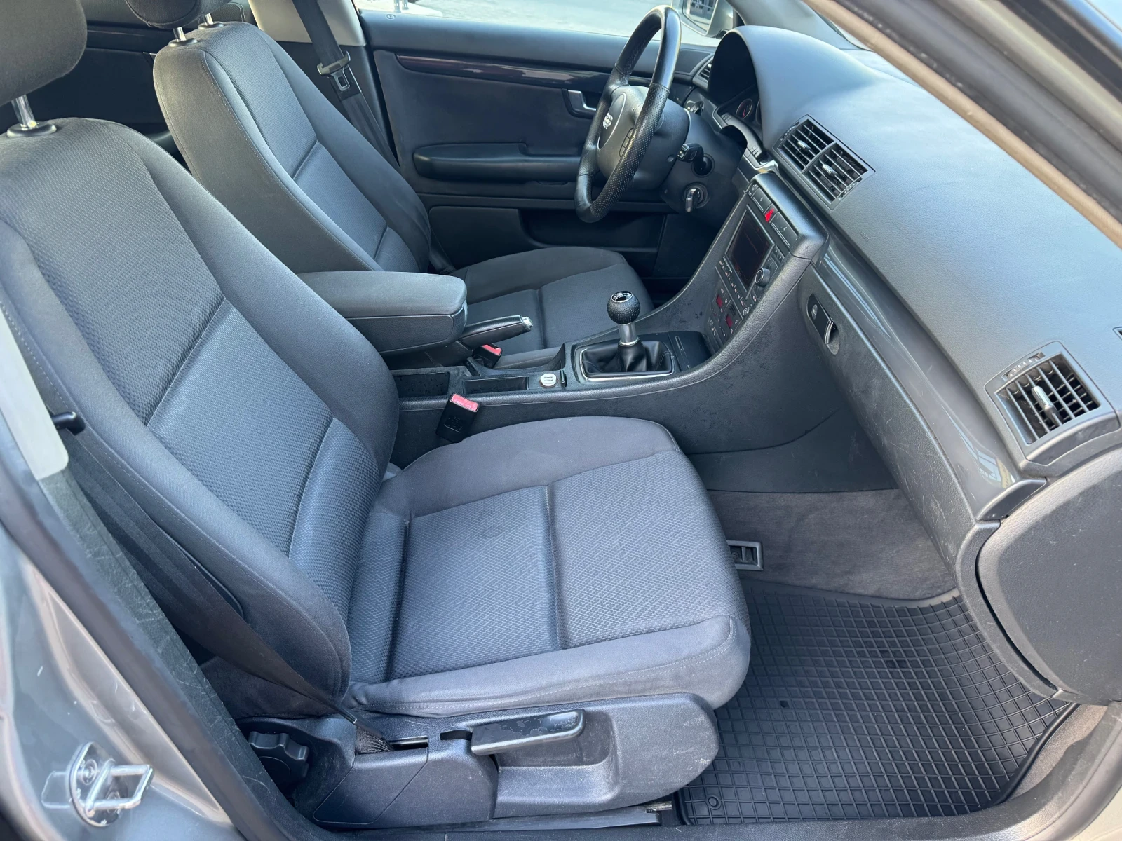 Audi A4, снимка 15 - Автомобили и джипове - 54346866