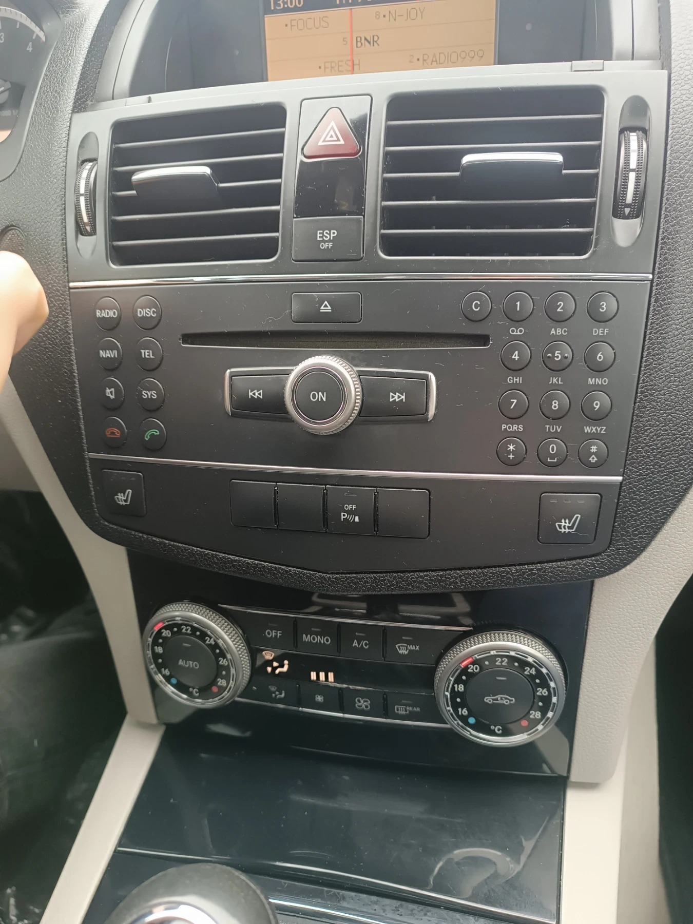 Mercedes-Benz 220, снимка 3 - Автомобили и джипове - 54406705