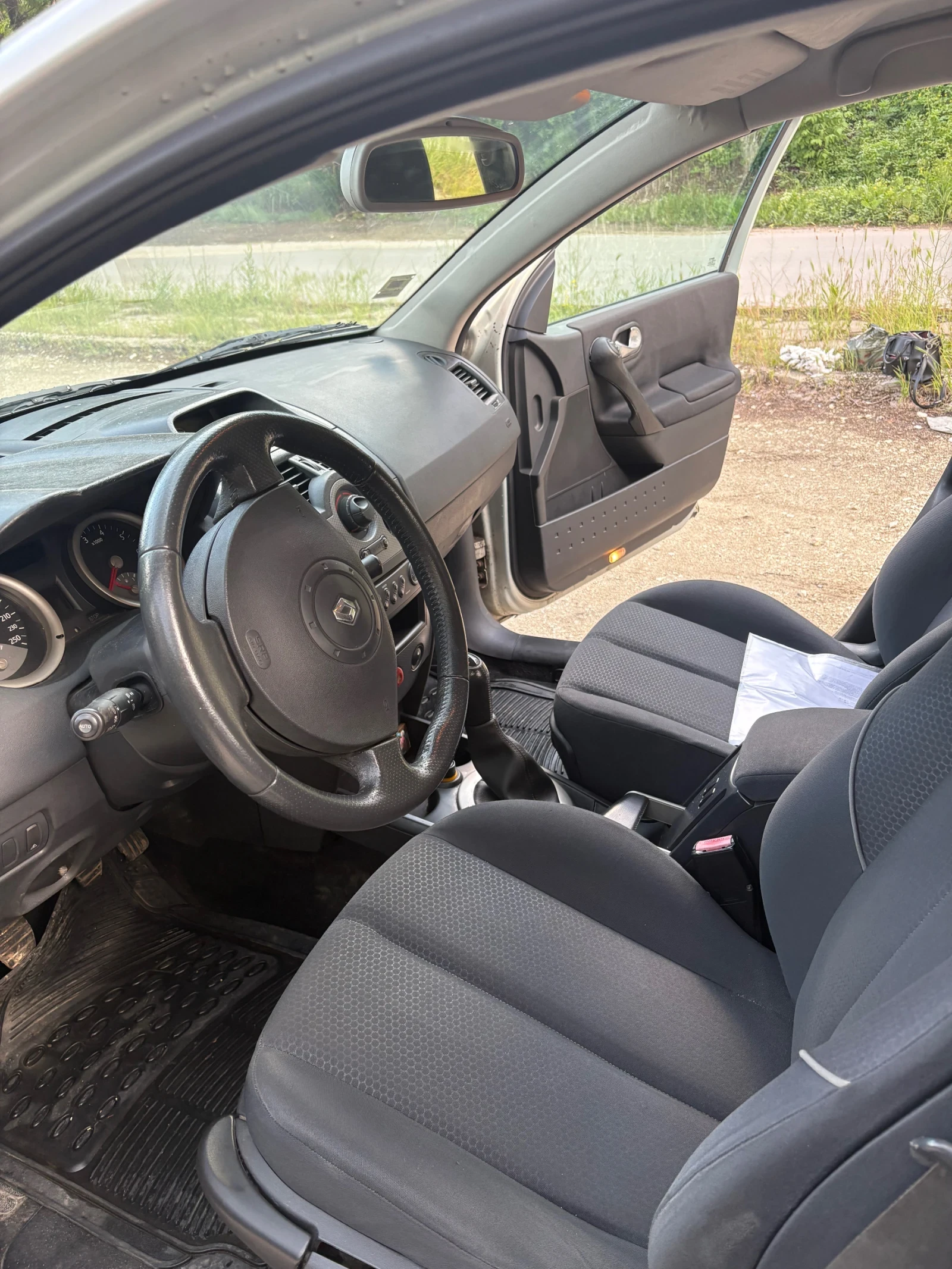 Renault Megane, снимка 7 - Автомобили и джипове - 54646129