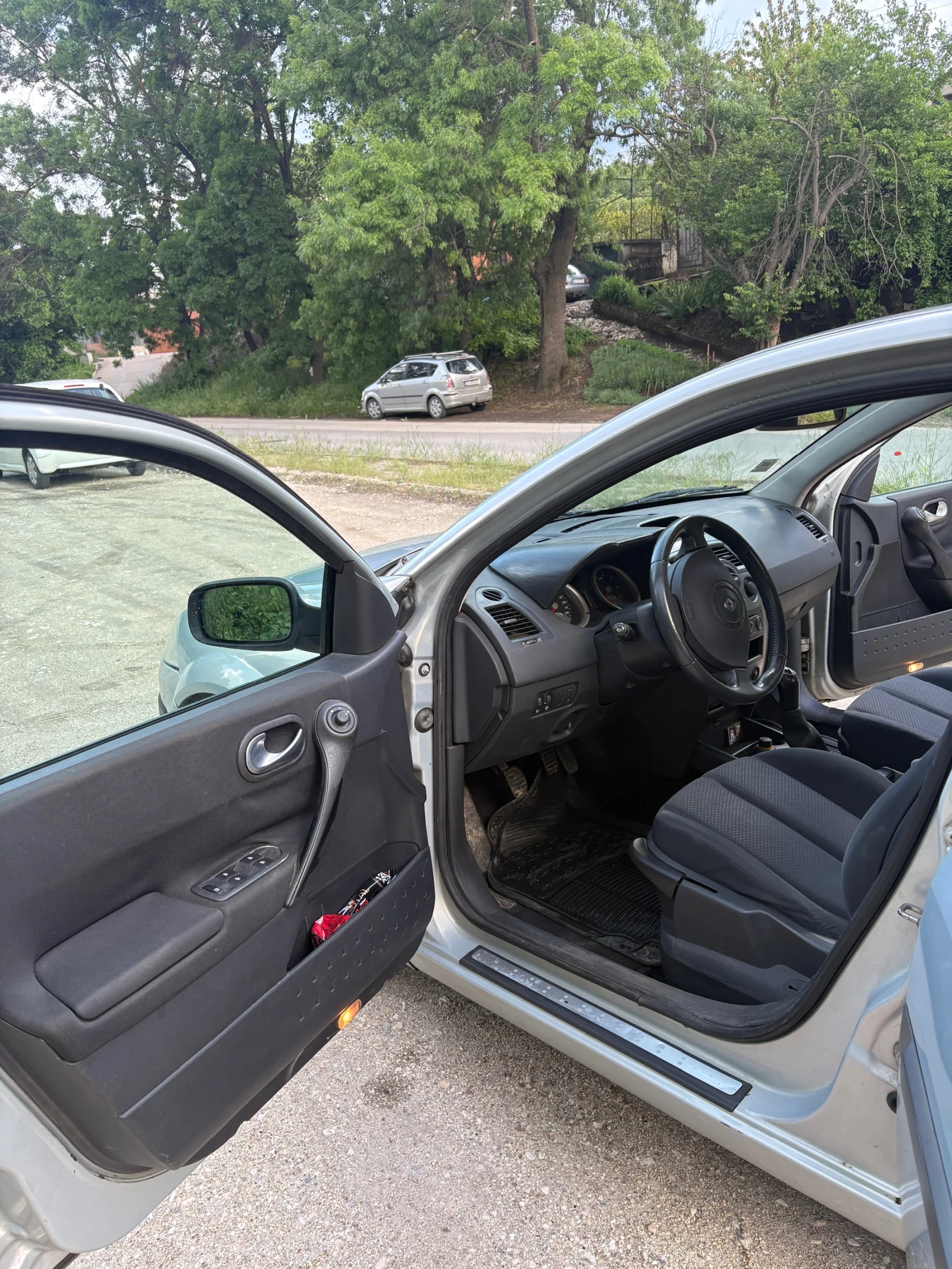 Renault Megane, снимка 6 - Автомобили и джипове - 54646129