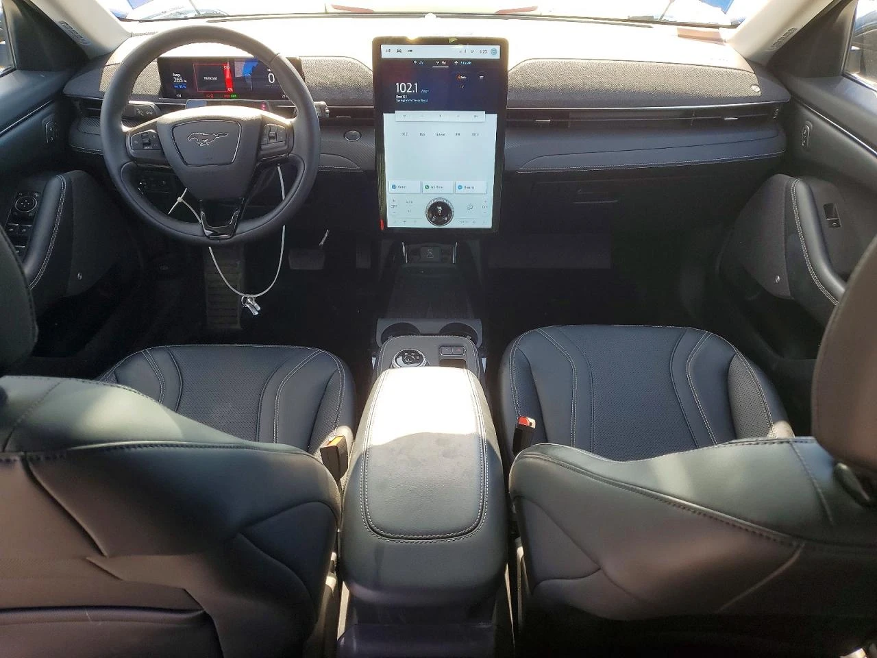 Ford Mustang Mach-E Premium, снимка 8 - Автомобили и джипове - 55126999