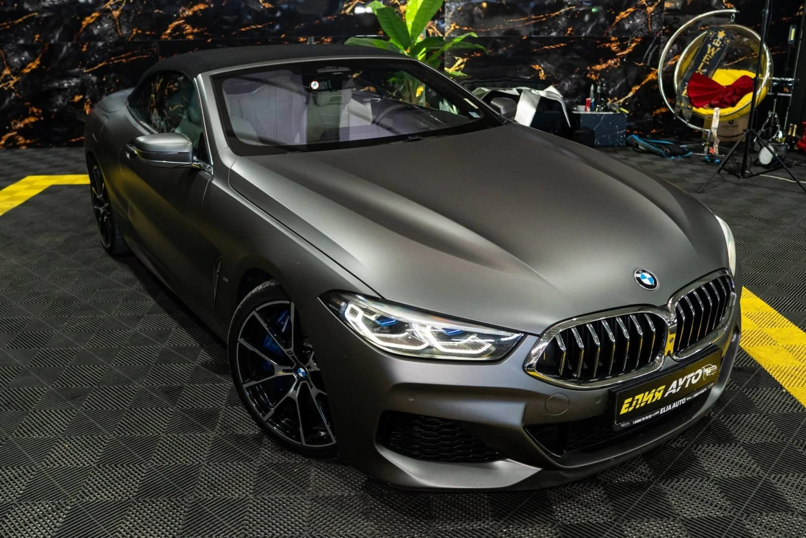 BMW 850 I XDRIVE CABRIO LED SWAROVSKI H&K ЛИЗИНГ 100%, снимка 4 - Автомобили и джипове - 55674499