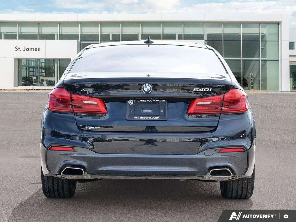 BMW 540 * 540i 540i xDrive | CLEAN CARFAX | DAKOTA LEATHER, снимка 5 - Автомобили и джипове - 56063096