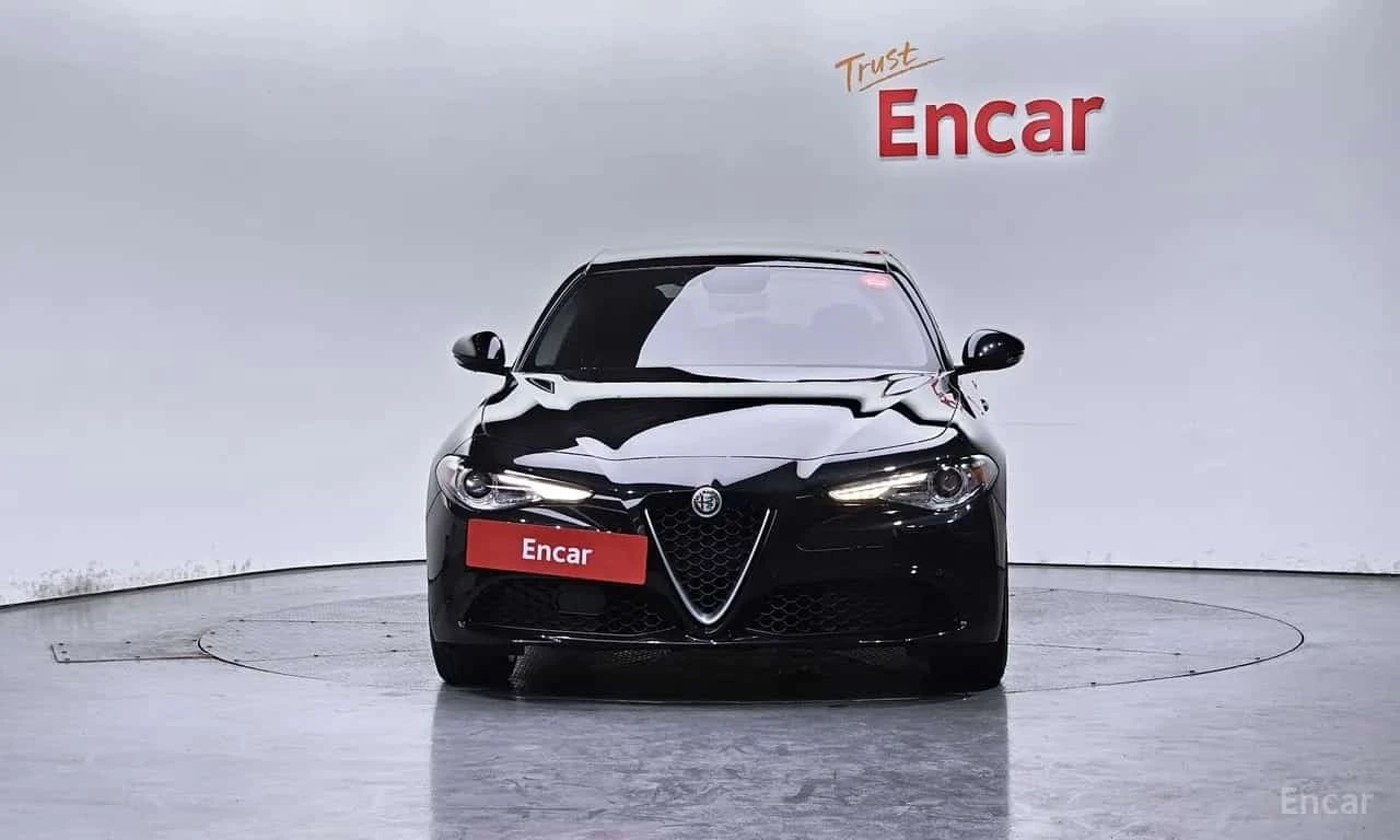 Alfa Romeo Giulia * 2.0 * ЦЕНА ДО БГ, снимка 3 - Автомобили и джипове - 56268876