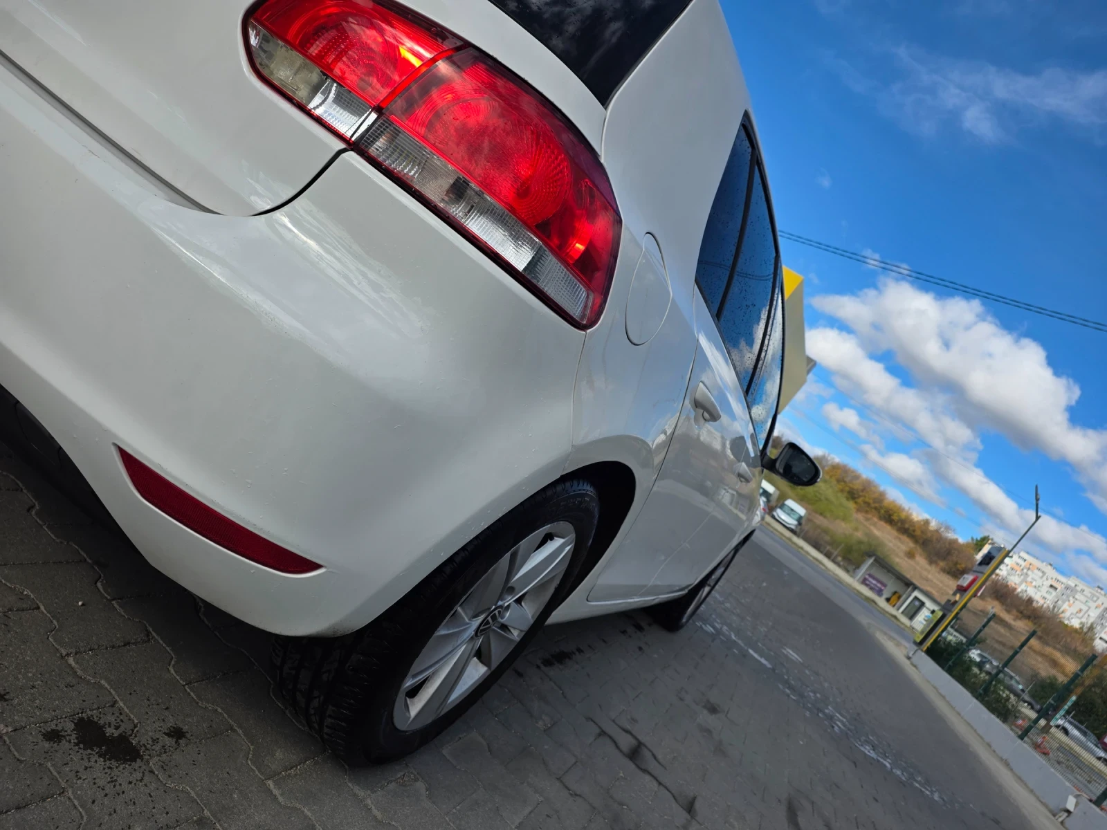 VW Golf, снимка 5 - Автомобили и джипове - 56712359