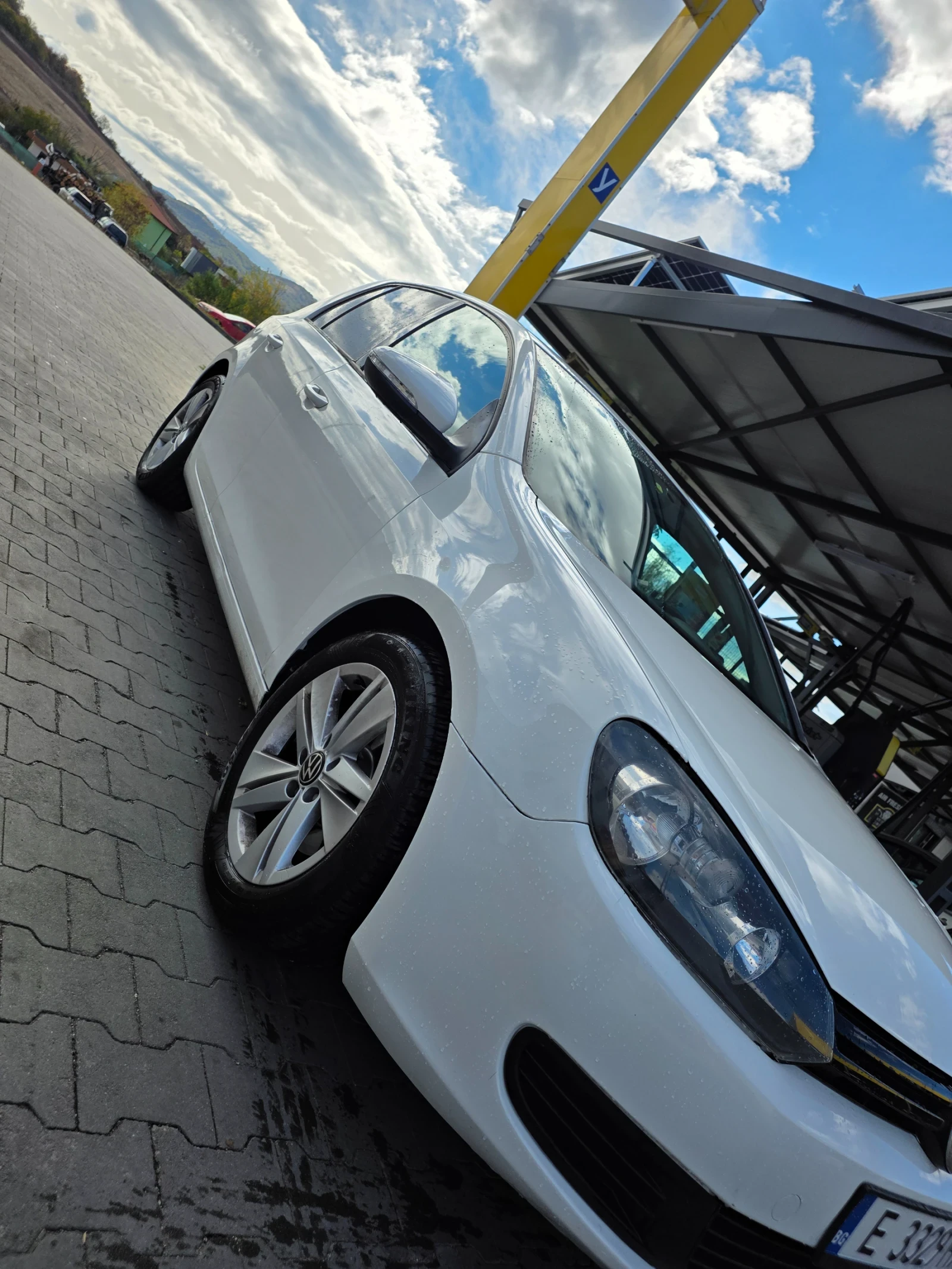 VW Golf, снимка 2 - Автомобили и джипове - 56712359