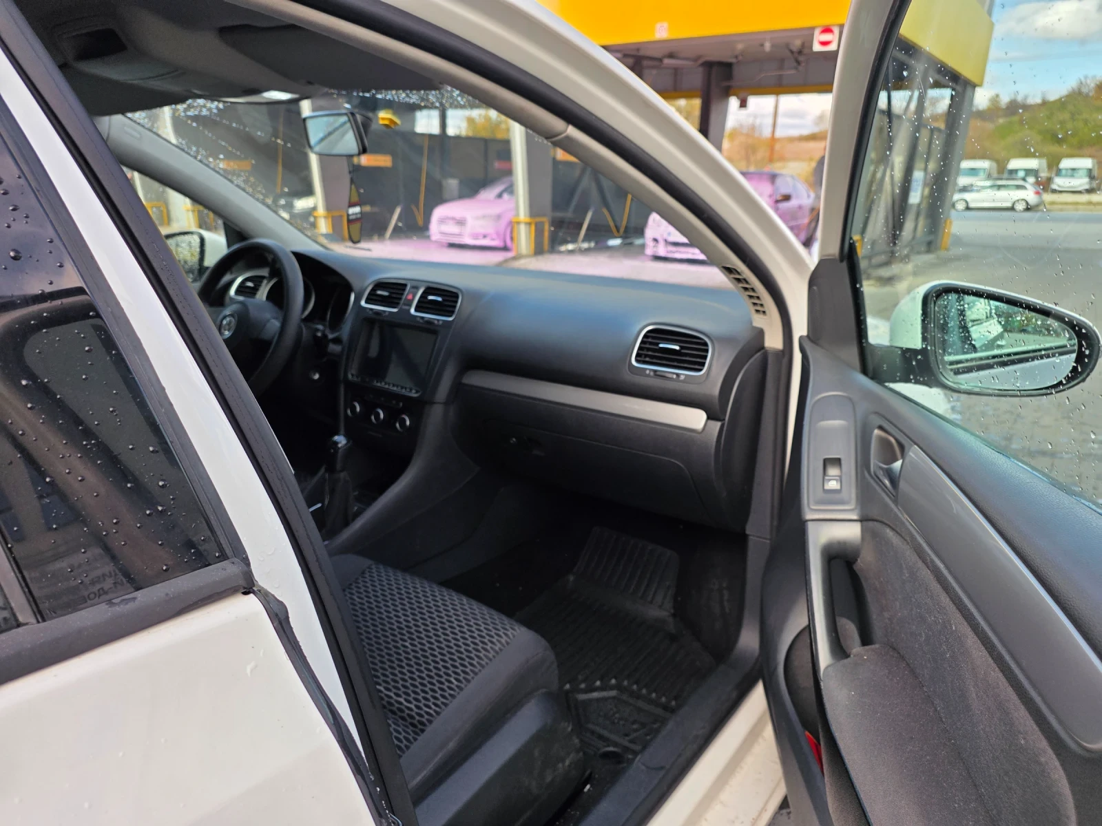 VW Golf, снимка 14 - Автомобили и джипове - 56712359