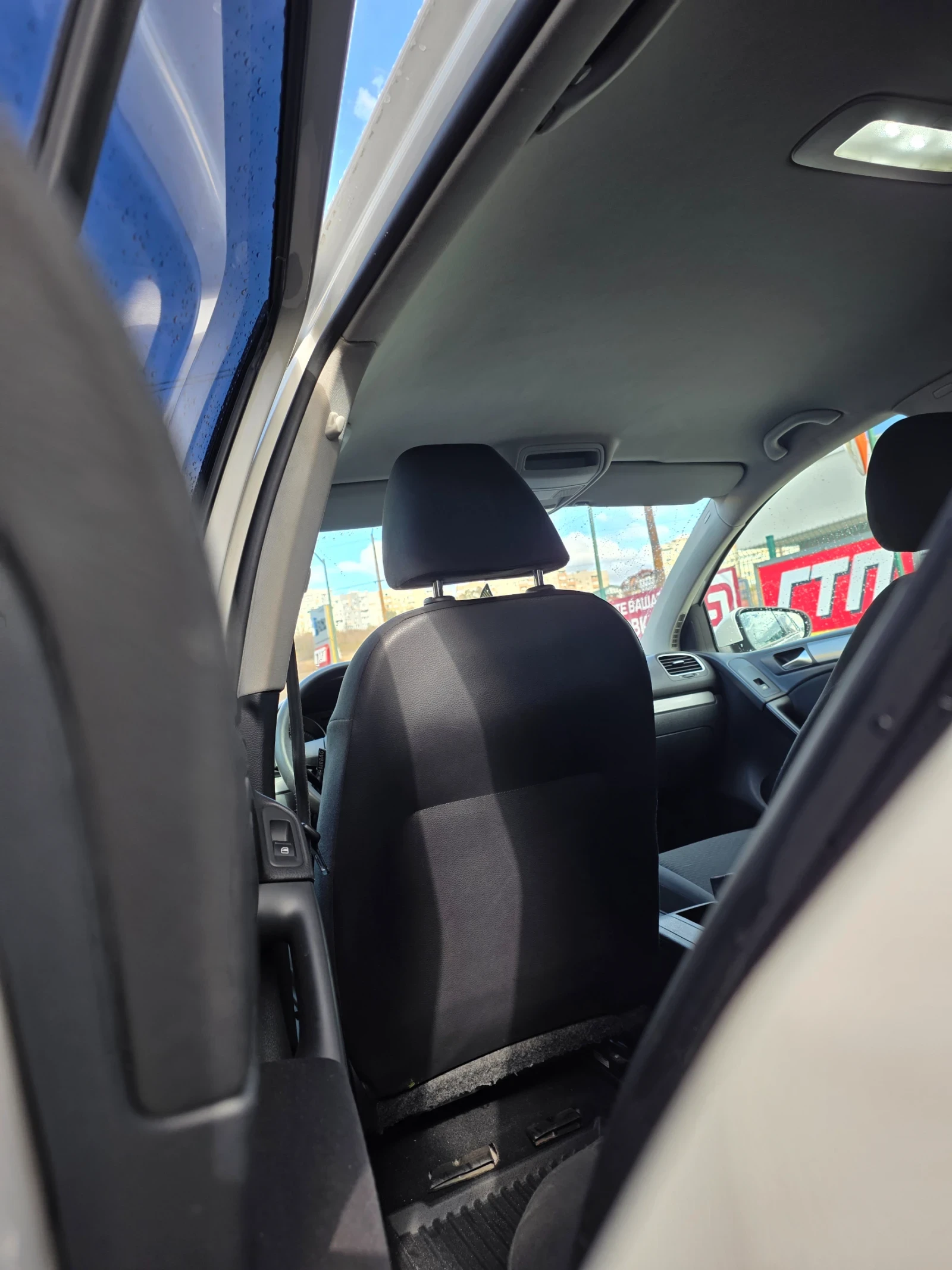 VW Golf, снимка 9 - Автомобили и джипове - 56712359