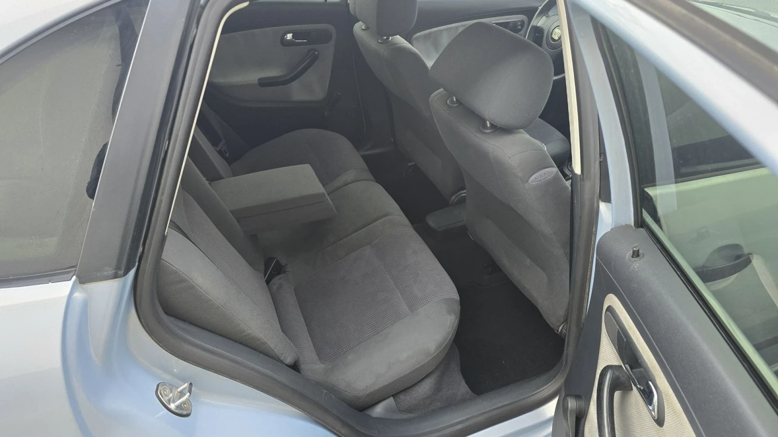 Seat Ibiza 1.2 , снимка 9 - Автомобили и джипове - 56738728