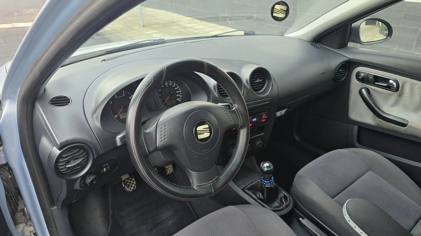 Seat Ibiza 1.2 , снимка 6 - Автомобили и джипове - 56738728