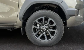 Toyota Hilux INVINCIBLE Double Cab 2.8 D-4D 4x4, снимка 9