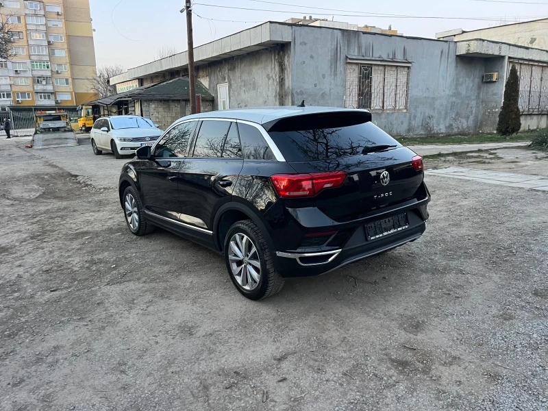 VW T-Roc 1.6 TDI, снимка 4 - Автомобили и джипове - 49230157