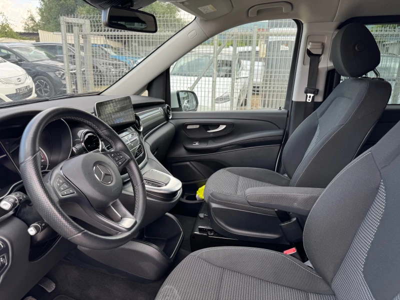 Mercedes-Benz EQV 300 Long , снимка 10 - Автомобили и джипове - 51065755