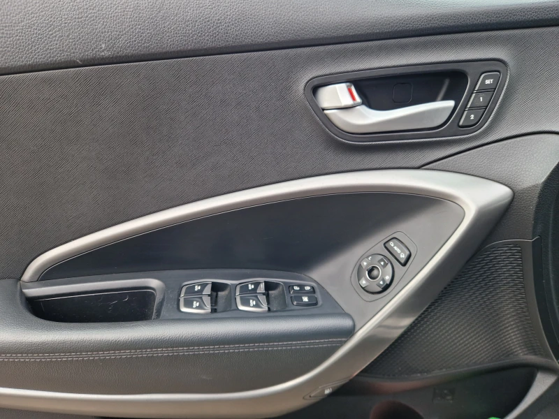 Hyundai Santa fe 4X4 Full Камера Панорама, снимка 15 - Автомобили и джипове - 52976141