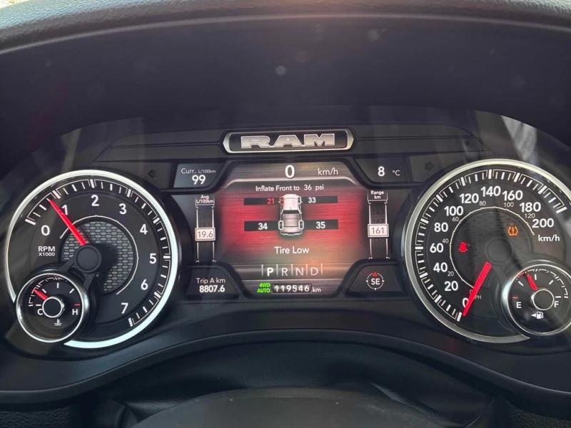 Dodge RAM 1500 * Big Horn * CARFAX * БЕЗ ПЪРВОНАЧАЛНА ВНОСКА, снимка 8 - Автомобили и джипове - 53157692