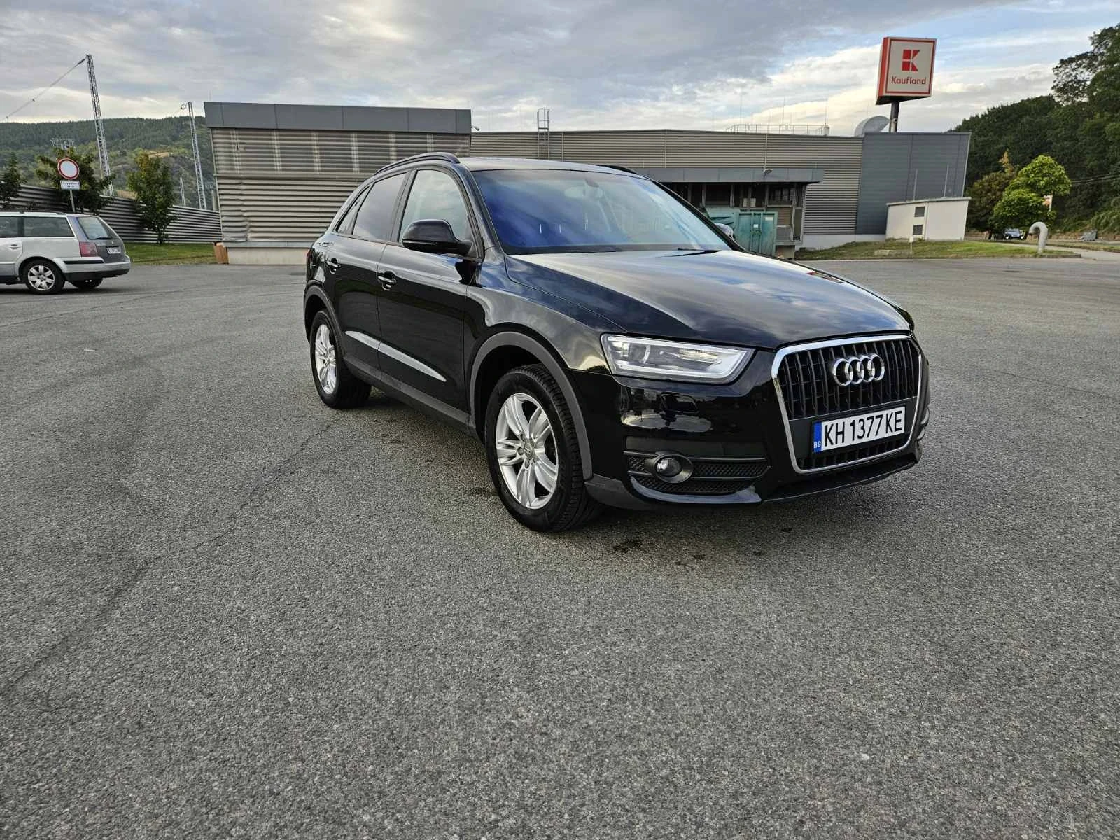 Audi Q3 2.0  TDI 4x4, снимка 1