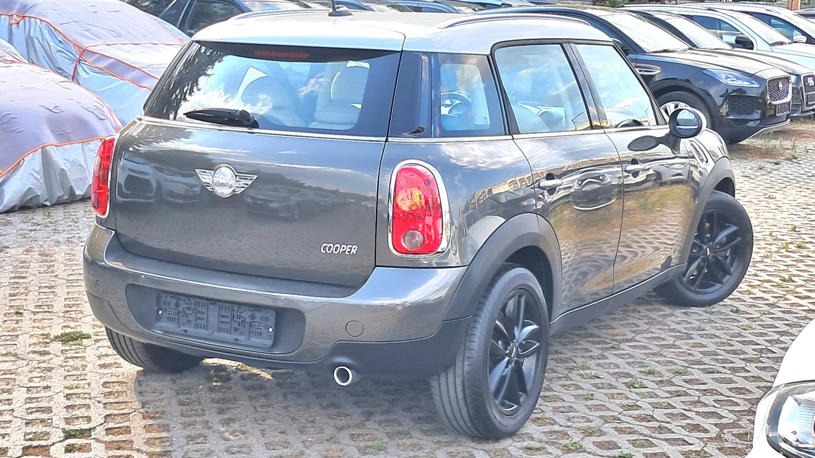 Mini Countryman FULL РЕАЛ КМ ИЗКЛЮЧИТЕЛО СЕРВ КНИЖ УНИКТ КОЖА НАВИ, снимка 5 - Автомобили и джипове - 16524219