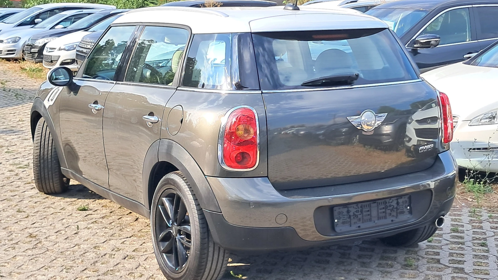 Mini Countryman FULL РЕАЛ КМ ИЗКЛЮЧИТЕЛО СЕРВ КНИЖ УНИКТ КОЖА НАВИ, снимка 4 - Автомобили и джипове - 16524219