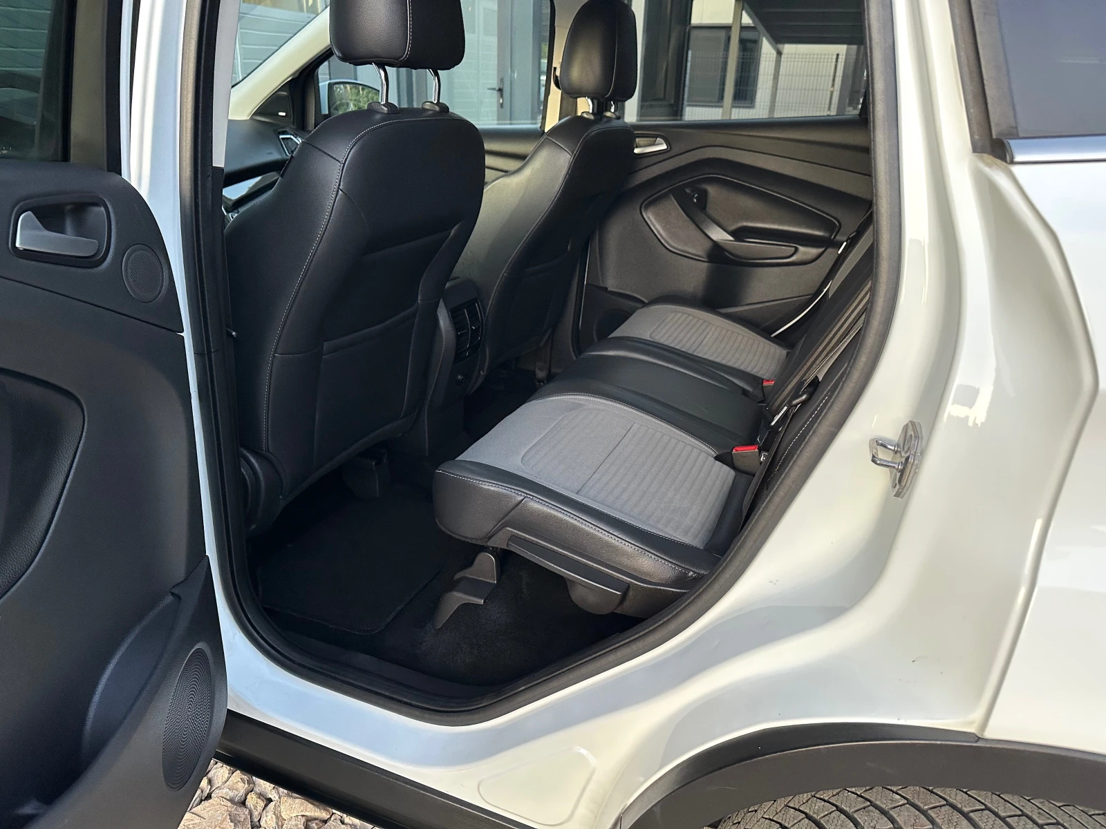 Ford Kuga 2.0HDI 150кс ФЕЙСЛИФТ НАВИ КОЖА ЛЕД - изображение 9