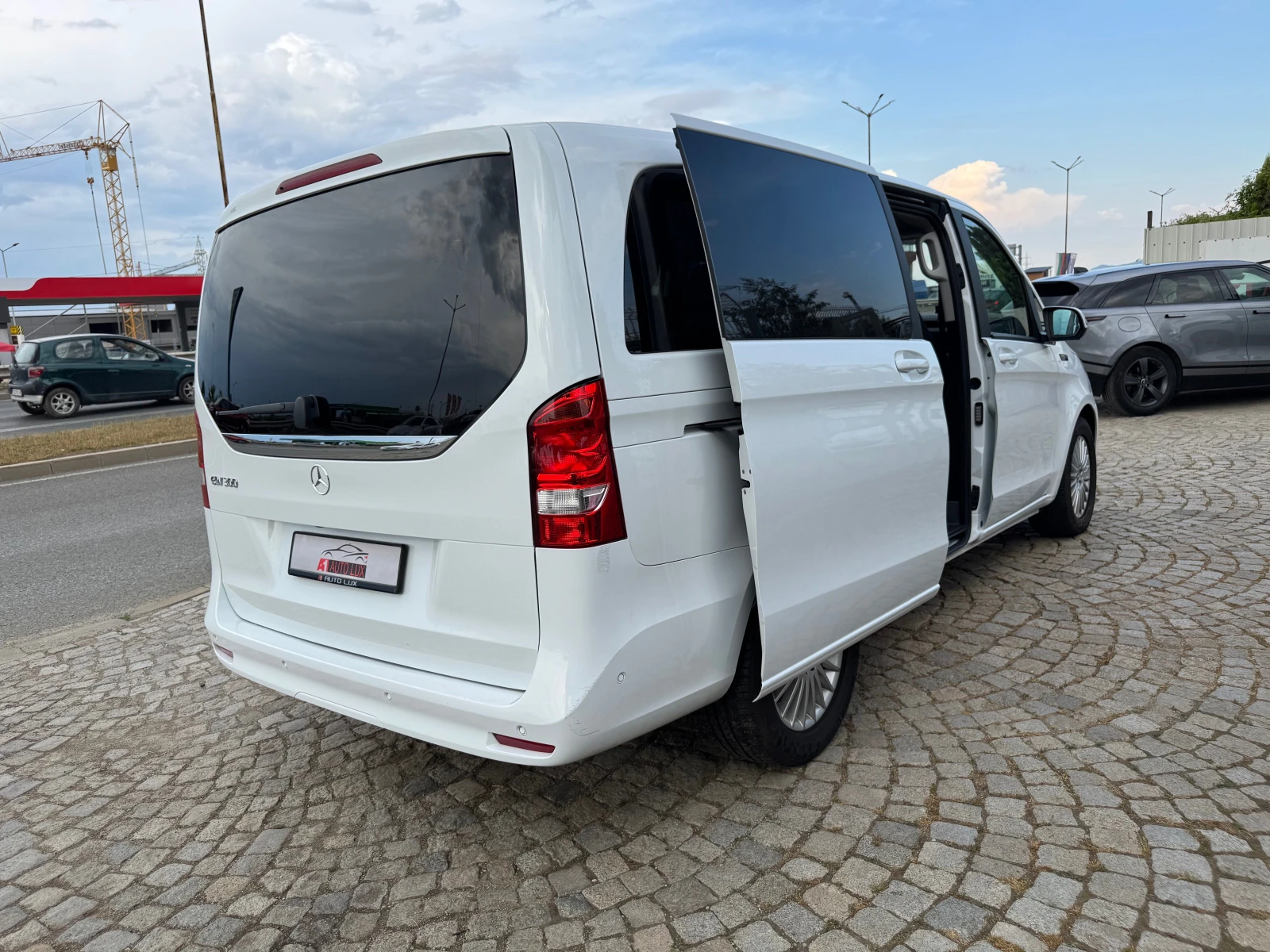 Mercedes-Benz EQV 300 Long  - изображение 5