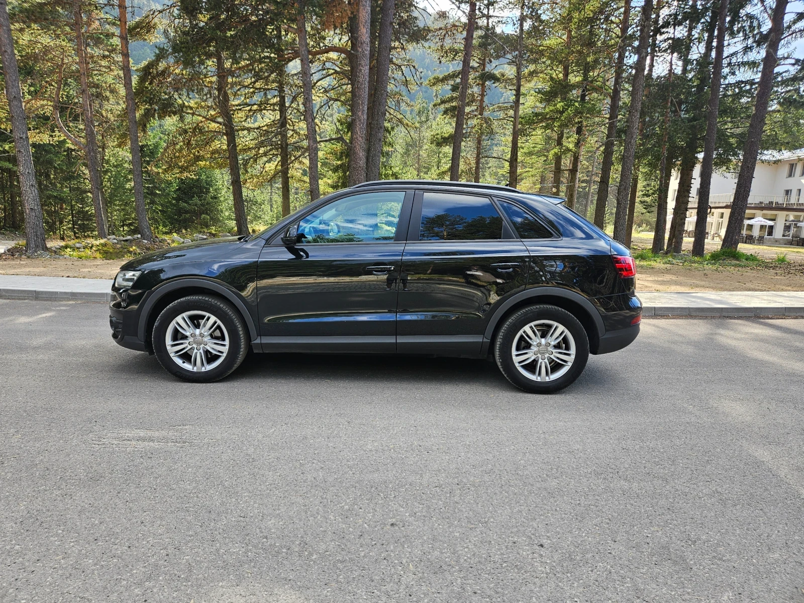 Audi Q3 2.0  TDI 4x4, снимка 8 - Автомобили и джипове - 55943380